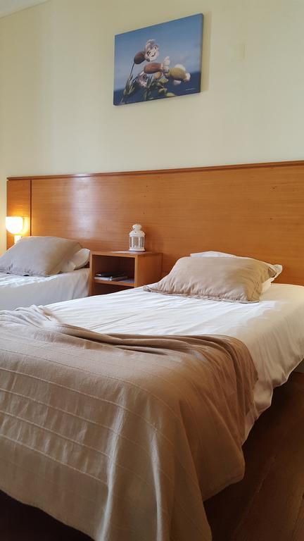 A Casa Do Lado Guest House ออร์ตา ภายนอก รูปภาพ